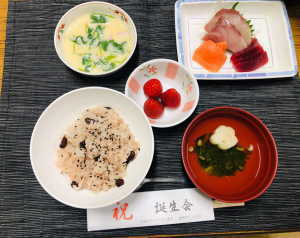 誕生食⑧